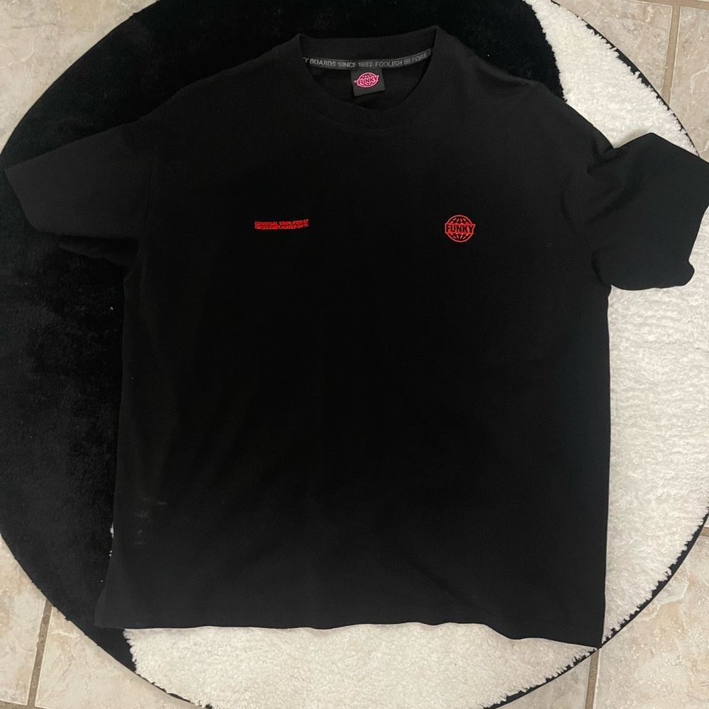 Funky brand graphic Tee Size M